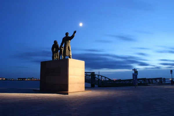 Emigranter - monument Bremerhaven – stockfoto