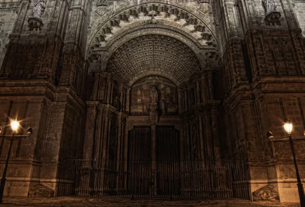 Entrada de la catedral de Palma — Foto de Stock