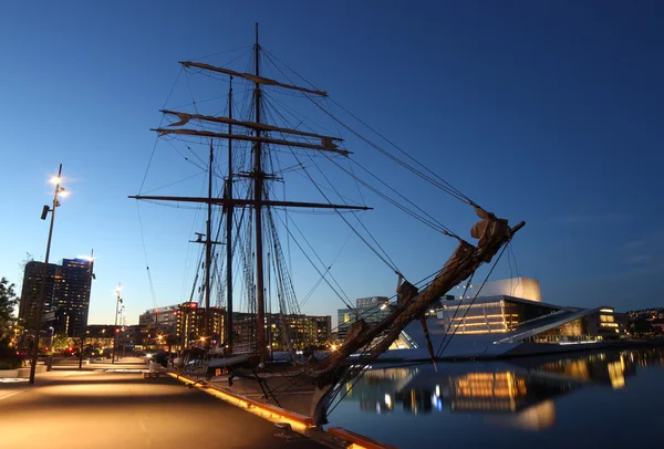 오슬로에서 sailship — 스톡 사진