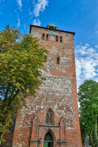 Stade Tarihi Merkezindeki Eski Kilise Kulesi — Stok fotoğraf