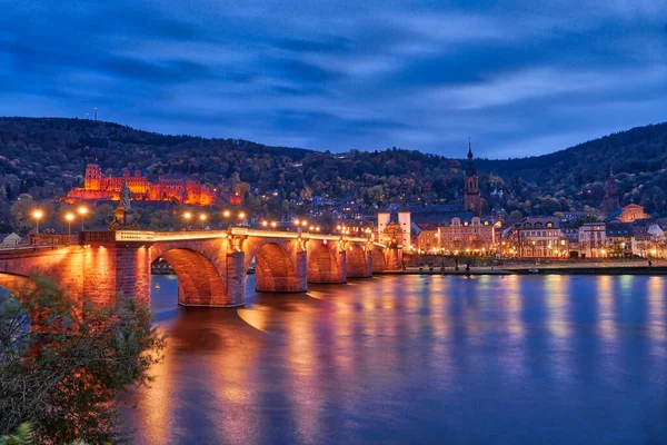 Ponte Histórica Castelo Heidelberg Com Iluminação — Fotografia de Stock