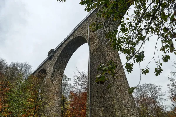 Ponte Ferroviario Storico Nella Valle Rinderbachtal Vicino Velbert — Foto Stock