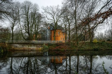Moenchengladbach Rheydt 'teki tarihi şato.