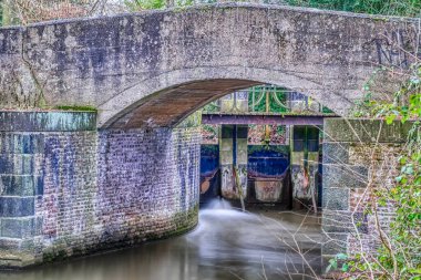 Neuss Reuschenberg 'de Erft köprüsü ve tarihi vadi