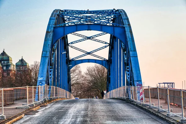 Historyczny Most Porcie Duisburgu Ruhrort — Zdjęcie stockowe