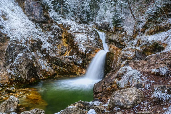 Paisaje Invernal Cascada Kuhflucht Cerca Farchant — Foto de Stock