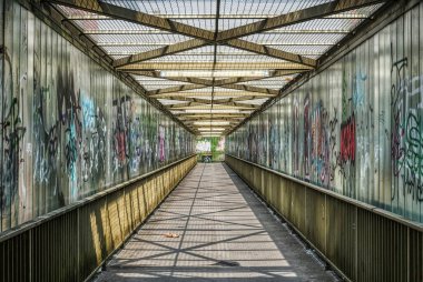 Wuppertal 'daki Merdiven ve Tiergarten geçidi.