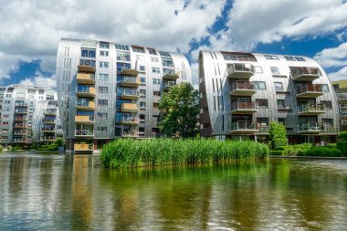Hollanda 'daki Hertogenbosch' ta modern yerleşim yeri mimarisi