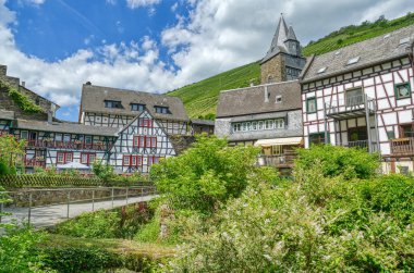Bacharach 'ın Malerwinkel bölgesinde tarihi evler