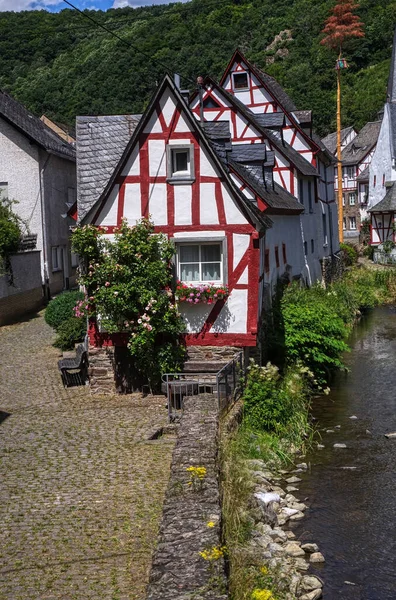Old Half Timbered Buildings River Old Centre Monreal — Stockfoto