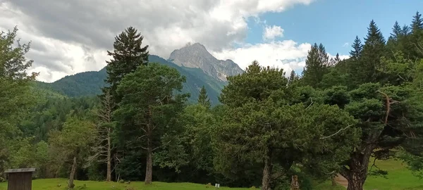 Wetterstein Mountains Seen Lautersee Alp —  Fotos de Stock
