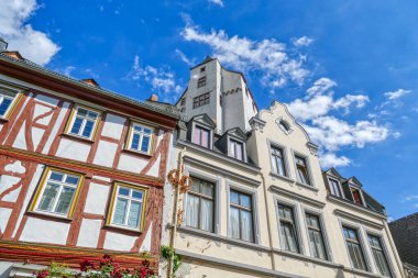Historical half-timbered houses and Grafenschloss castle in Diez