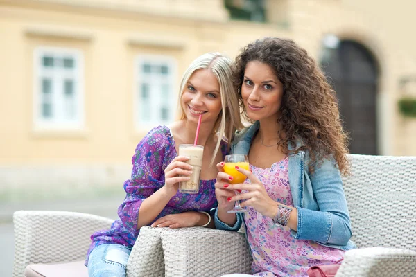 Woman friends at cafe — Stock Photo, Image