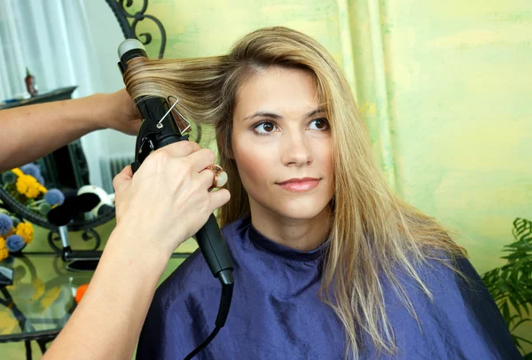 Curling hair — Stock Photo, Image