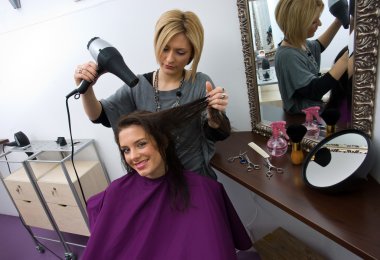 iş yerinde saç tasarımı