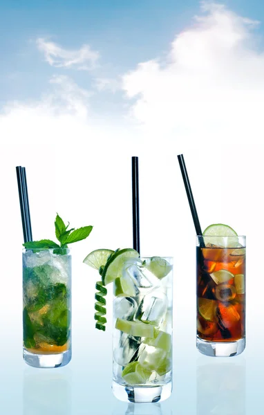 Cocktail drinken — Stockfoto