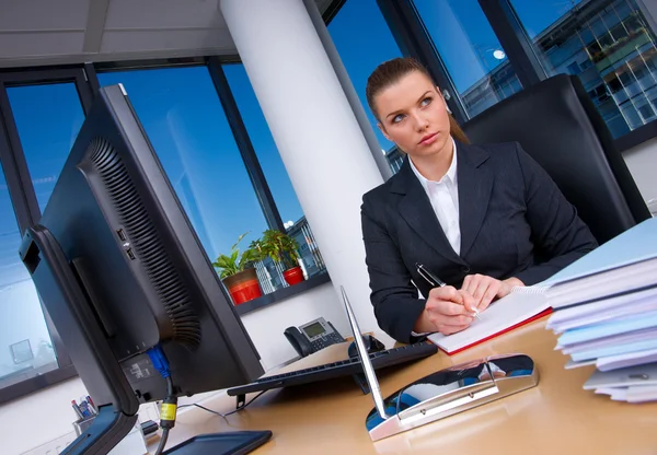 Mulher de negócios trabalhando — Fotografia de Stock