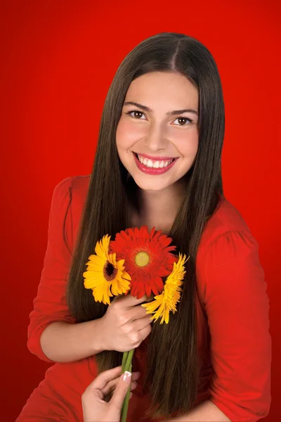 Teen girl with flowers — Stock Photo, Image