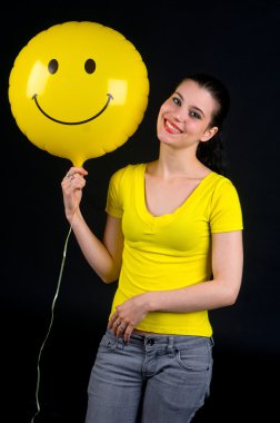 smiley balon kadınla