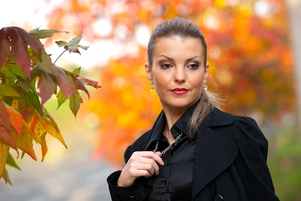 Thinking woman — Stock Photo, Image