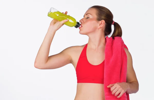 Mulher com bebida energética — Fotografia de Stock