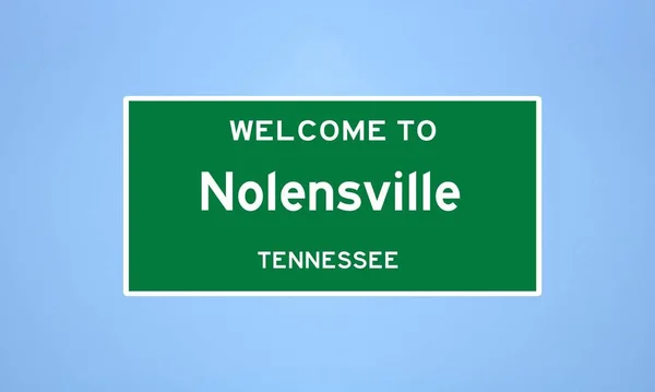 Williamson County, Tennessee 'de bulunan Nolensville' in izole edilmiş ABD şehir sınırı işareti. Mavi arka planda ABD 'den gelen isim işareti.