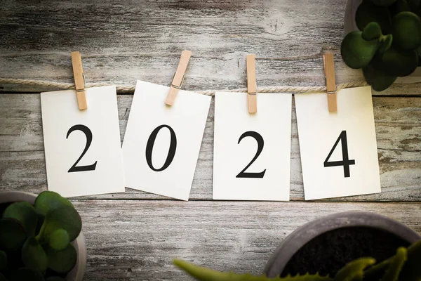 Set Printed Cards Spelling Year 2024 Aged Wooden Background — Stock Photo, Image