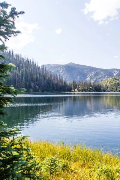 Colorado 'nun vahşi dağlarındaki Granit Gölü.