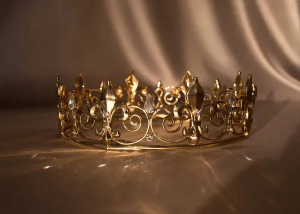 Golden Crown Symbol Monarchy Authority Wealth — Stock Photo, Image