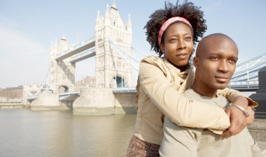 Afrikalı-Amerikalı bir turist çift Londra ziyaret