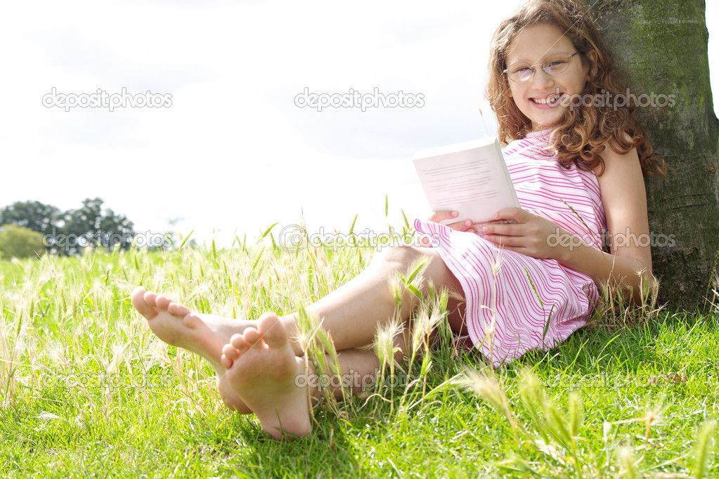 Young Girl Reading Young Girl Reading