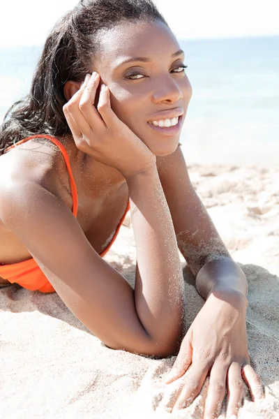 Nő a strandon meghatározó — Stock Fotó