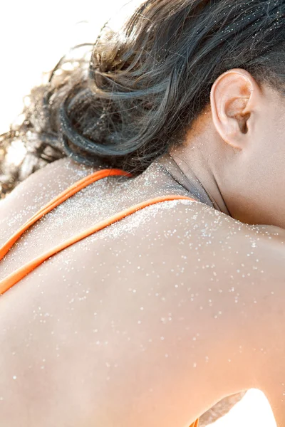 Houlders e pescoço tomando banho de sol — Fotografia de Stock