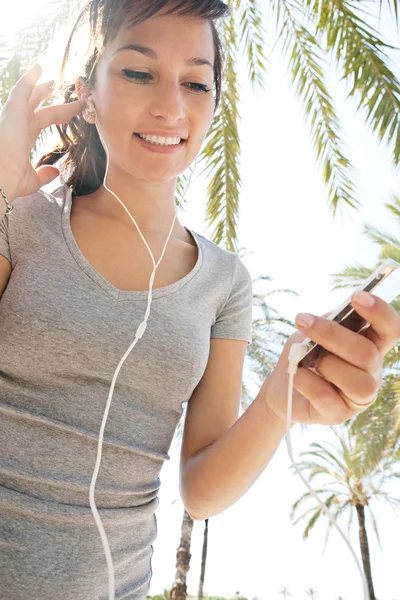 kadın istening müzik