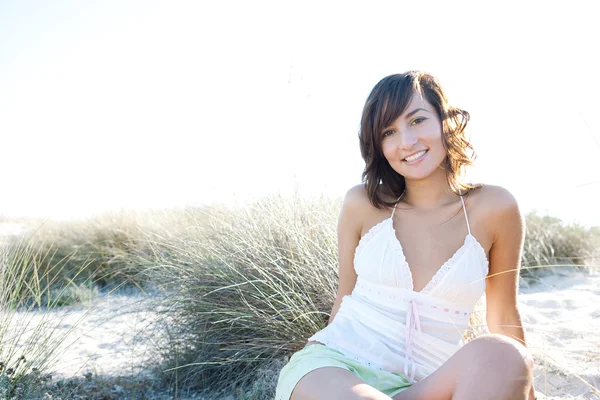 Young woman relaxing — Stock Photo, Image