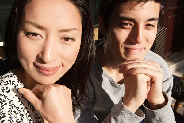 Japanese  couple relaxing — Stock Photo, Image