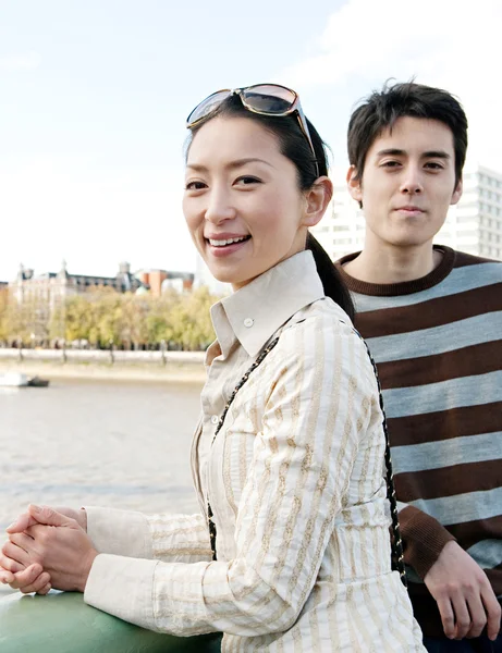 日本人の観光客のカップル — ストック写真