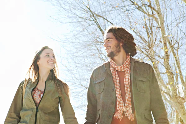 Couple holding walking together — Stock Photo, Image