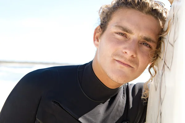Hombre de surf —  Fotos de Stock