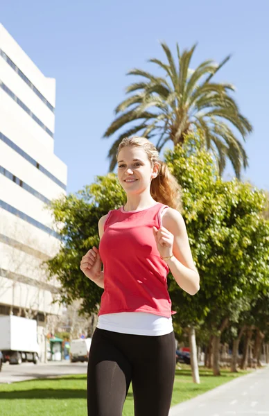 Woman doing exercise — Stock Photo, Image