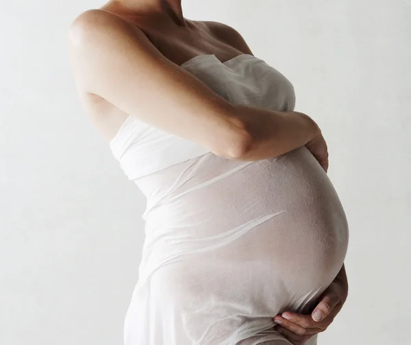 Atractiva mujer embarazada —  Fotos de Stock