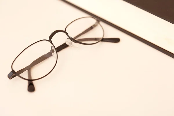 Paire de lunettes de lecture — Photo