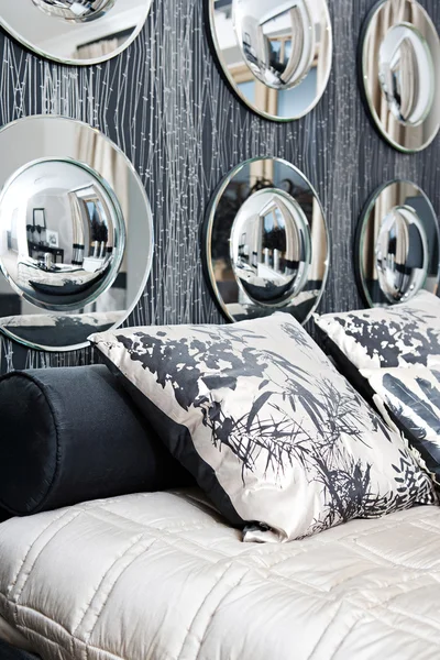 Tasarımcı otel yatak başı — Stok fotoğraf