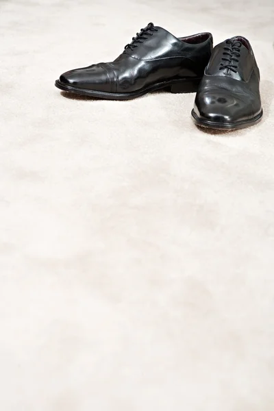 Pair of black leather businessman shoes — Stock Photo, Image