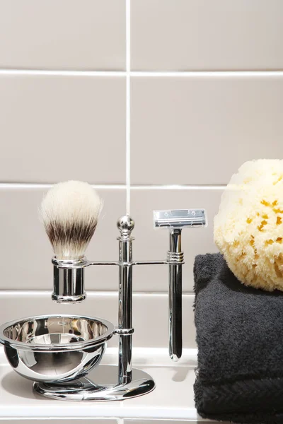 Homem exclusivo grooming e barbear kit — Fotografia de Stock