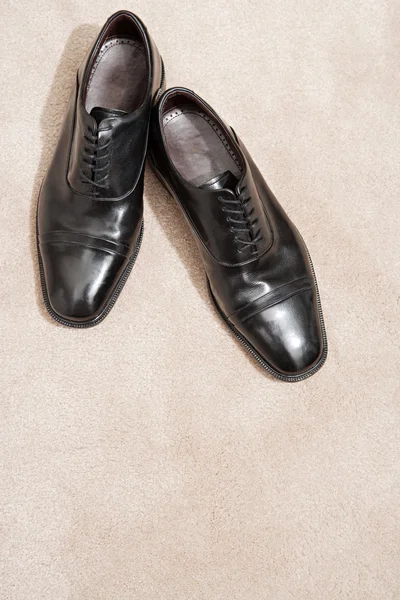 Pair of quality black leather businessman shoes — Stock Photo, Image