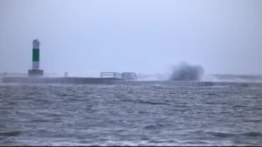 Michigan Gölü 'nde Rüzgarlı Gün