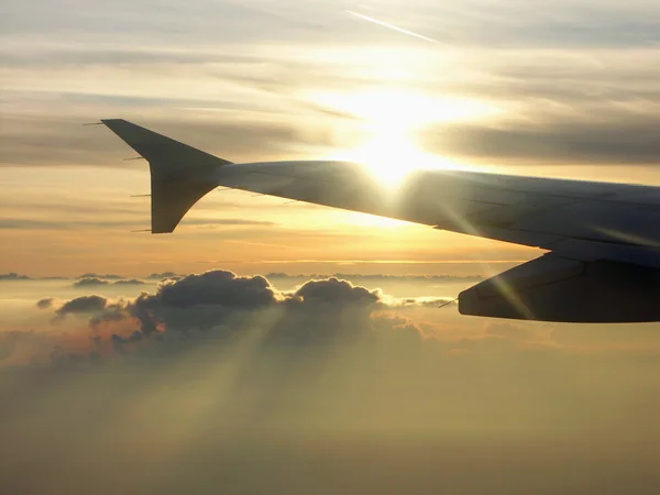 Atardecer de aeronaves — Foto de Stock