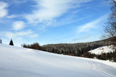 Bergen Reuzengebergte in de winterKışın dağ krkonose