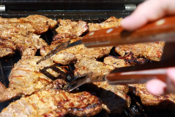 Carne de cerdo a la parrilla —  Fotos de Stock